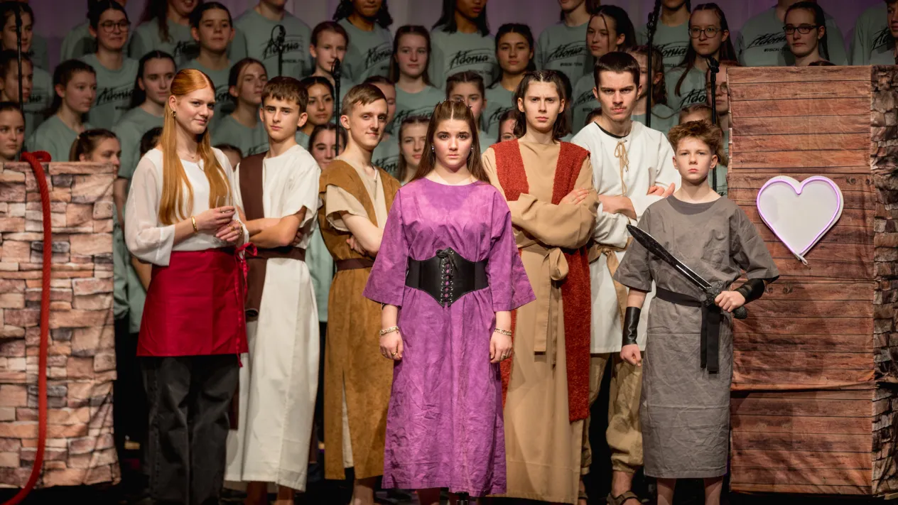 Pressefoto Theater 1 (Foto: Adonia) Pressefoto Theater 1 (Foto: Adonia)